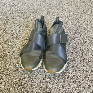 Sorel Army Green Kinetic Sneakers